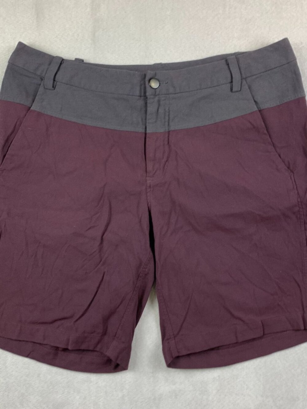 Lululemon Mens Union Shorts 36 Purple Gray Colorblock Chino 9" Casual M7828S